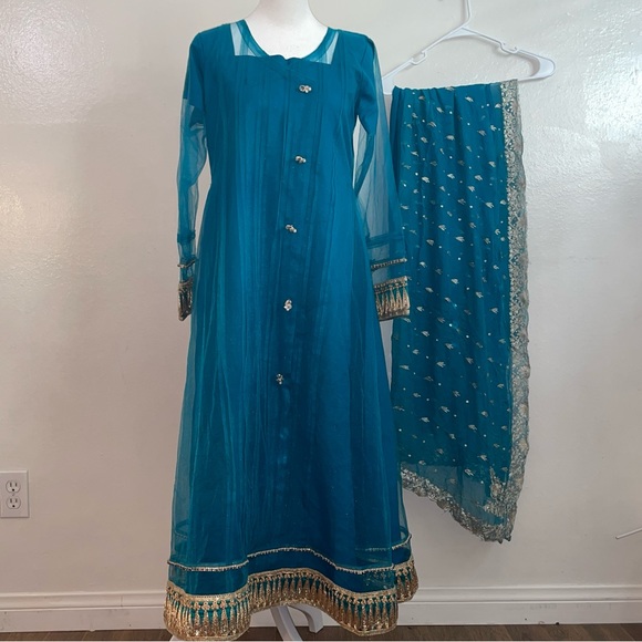 Brand new designer Laam dress - Picture 6 of 10